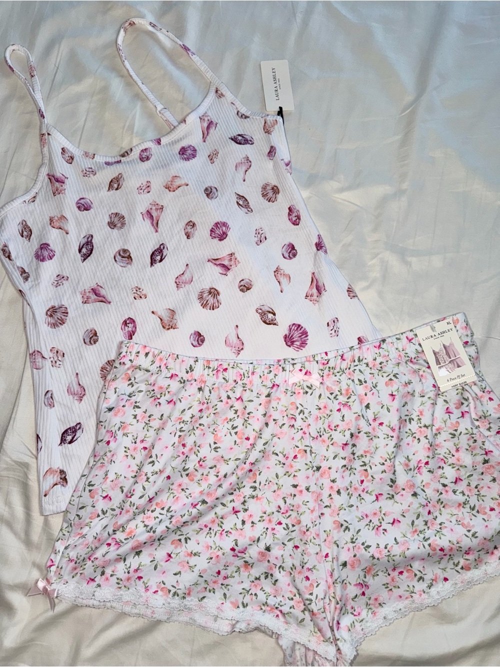 Mixed 2 pieces Laura Ashley sleepwear tank (L) and shorts (XL)